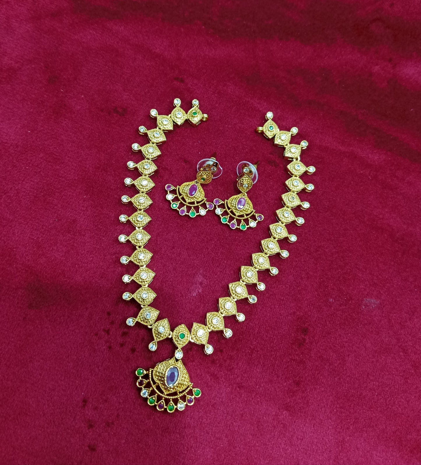 Short Necklace SN 006