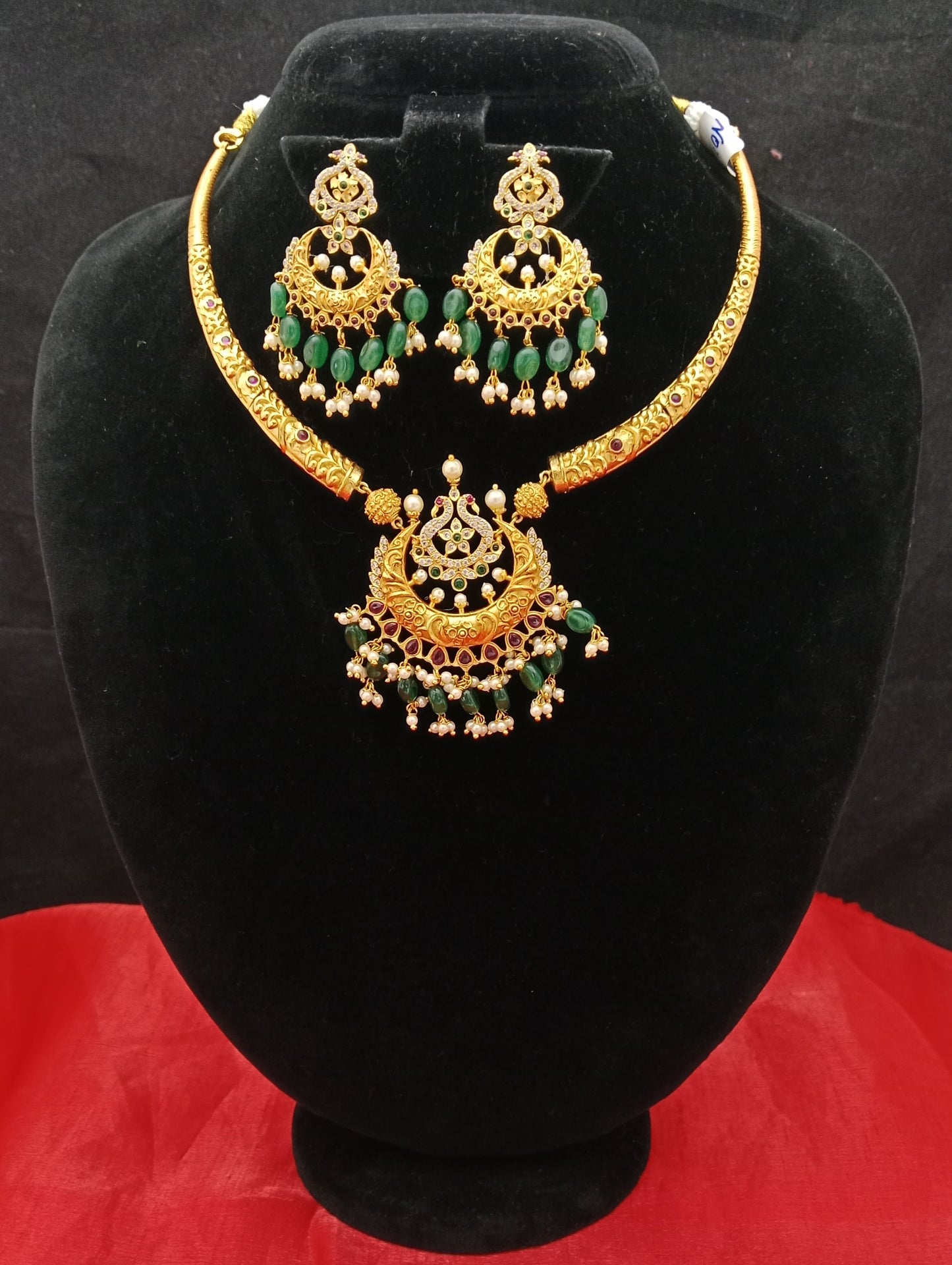 Kanti with Guttu making K 001