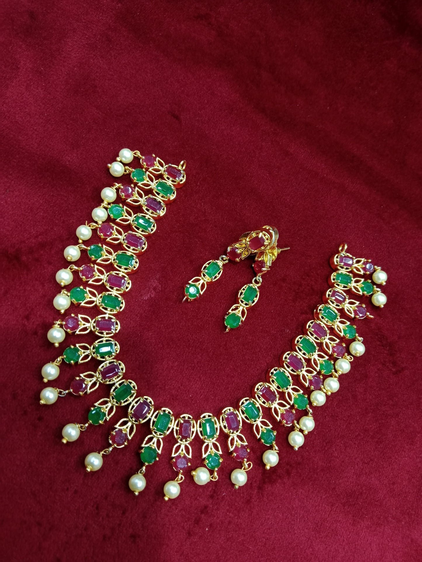 Short necklace SN 009