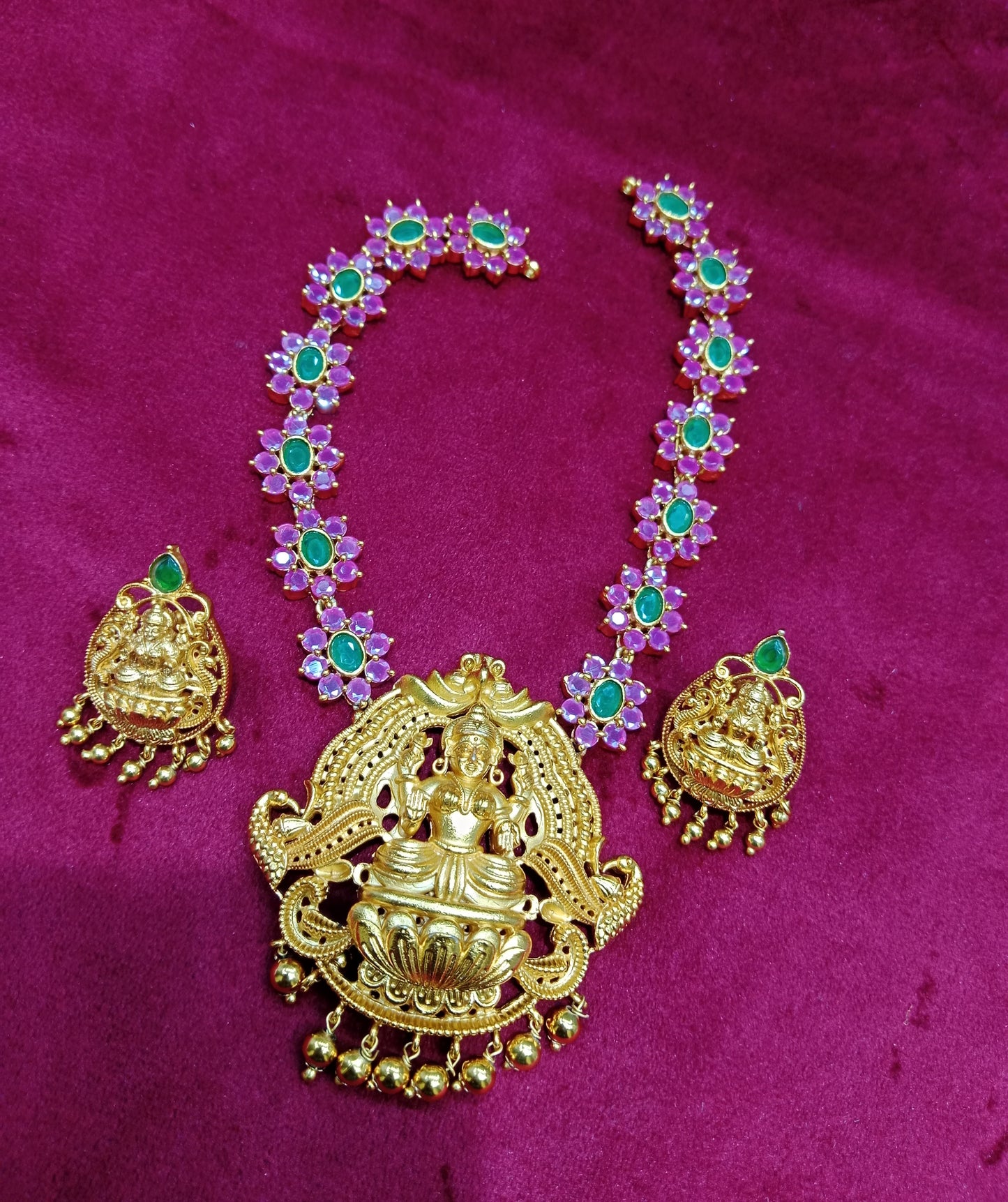 Short necklace SN 0020